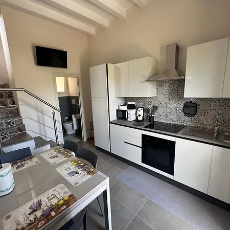 Vacanze Parisi בית נופש *